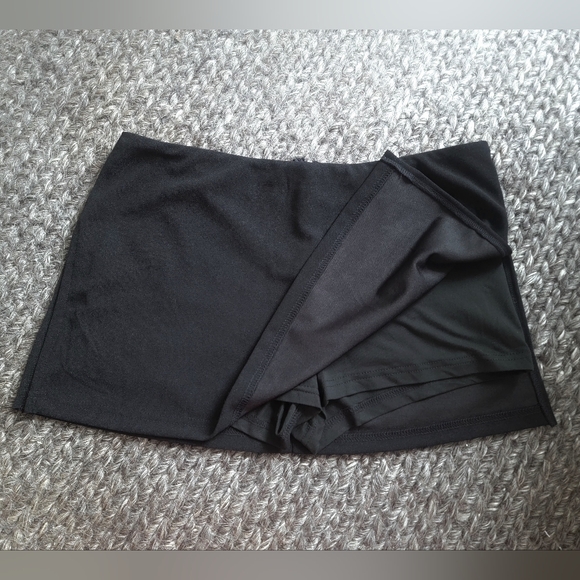 Mini black skort - Picture 3 of 4